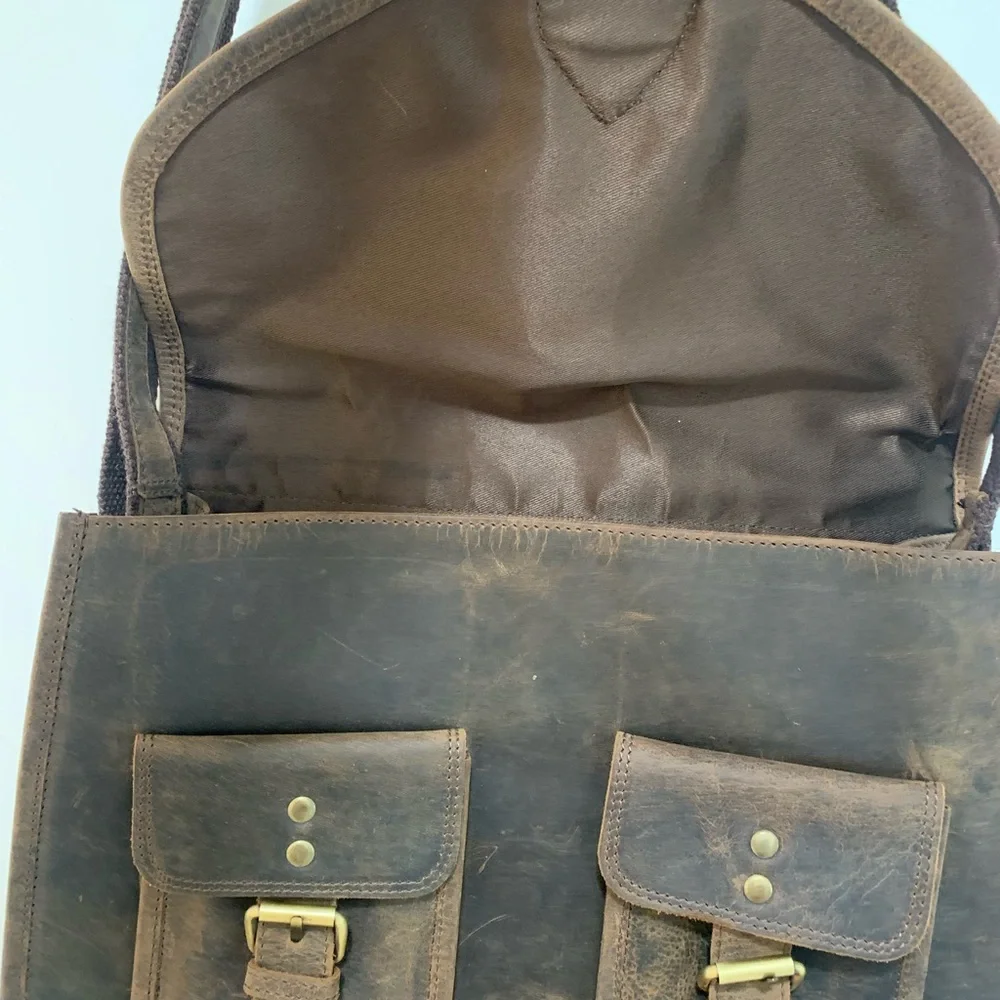 KomalC | Buffalo leather vintage saddle satchel bag
